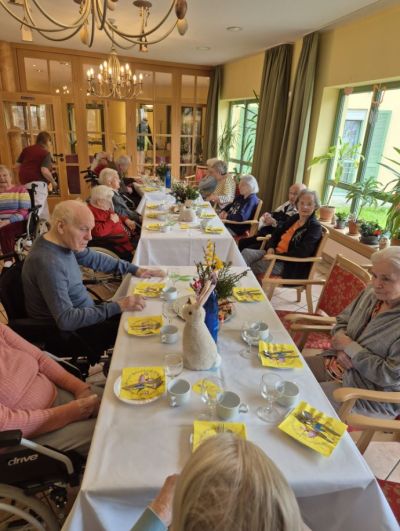 Hallbergmooser Frauen Union und der Rosa Osterhase  – Bild 2